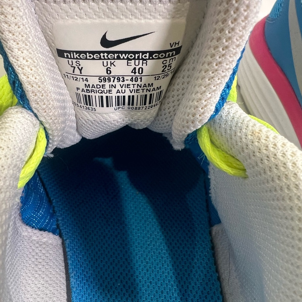 Nike dual fusion running shoes - size 7 - Picture 3 of 5